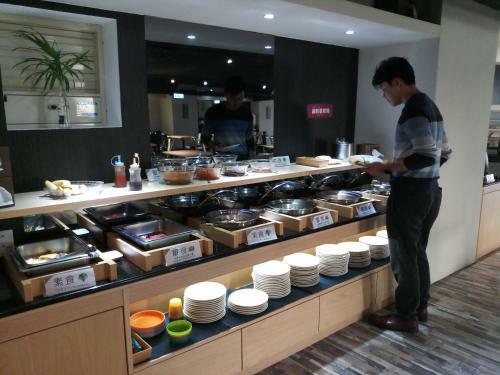 Tapeng Bay Holiday Hotel