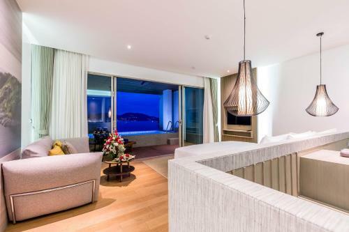 Hotel Wyndham Grand Phuket Kalim Bay