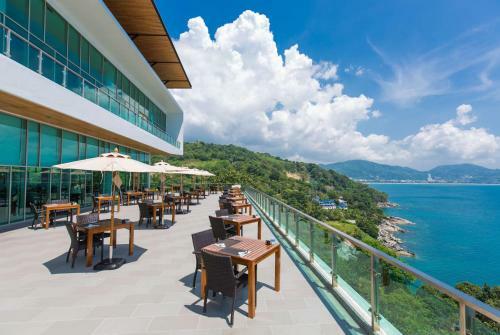 Hotel Wyndham Grand Phuket Kalim Bay