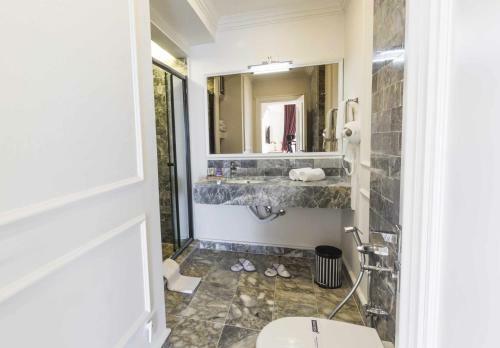 Andalouse Elegant Suite Hotel