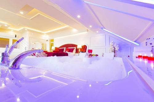 Andalouse Elegant Suite Hotel