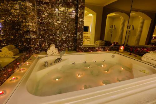 Andalouse Elegant Suite Hotel