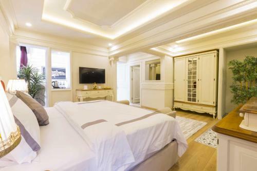 Andalouse Elegant Suite Hotel