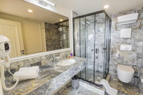 Andalouse Elegant Suite Hotel