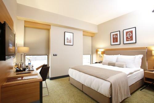 Mia City Hotel