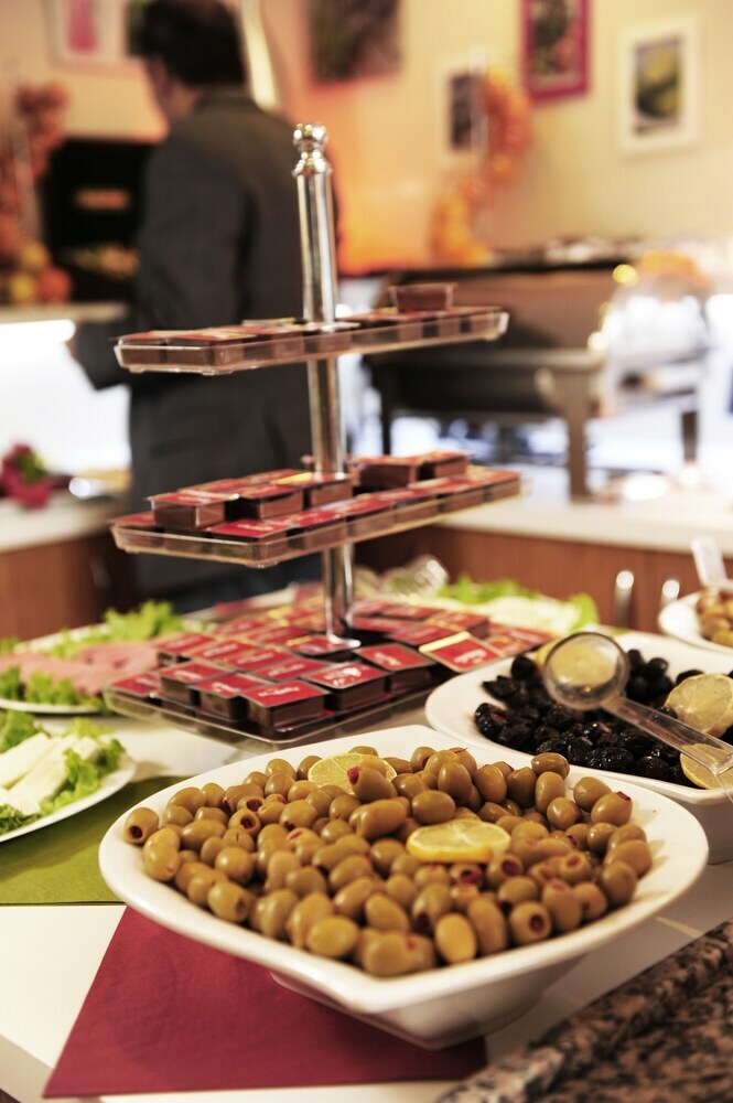 Tanik Hotel