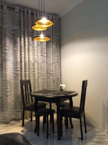 Apartment On Franzuskiy Boulevard