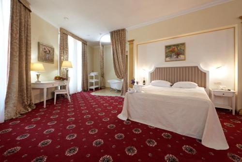 Hotel City Holiday Resort & Spa