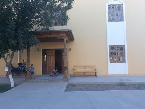 Bed & Breakfast Hotel Isakhoja