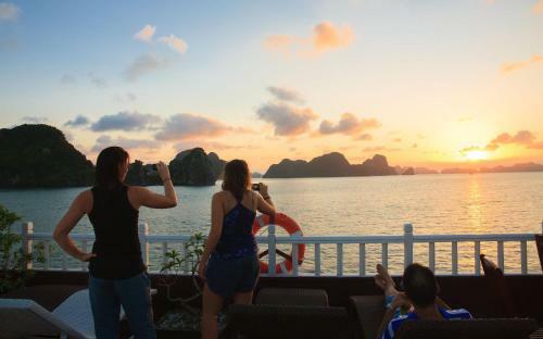 Imperial Legend Cruise Ha Long
