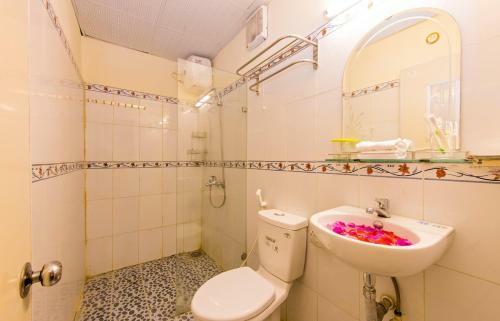 Bougain Villeas Homestay