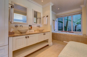 Hotel Amanzi Island Lodge