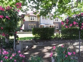 Lindsay House Country Hotel