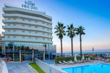 Sea Lion Hotel