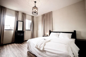 Hotel 8 Boutique By The Sea