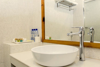 Hotel Kaani Village & Spa
