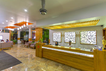 Hotel Kaani Village & Spa