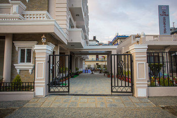 Da Yatra Courtyard Hotel & Resort