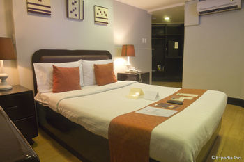 Oasis Paco Park Hotel