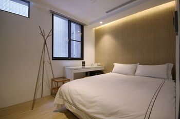 Mini West Hotel