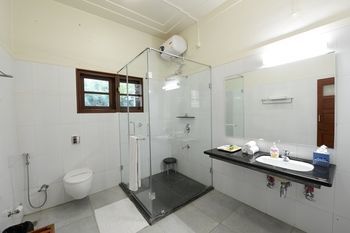 Hotel Sunderban Resort & Spa