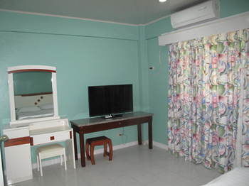 Beach Garden Hotel & Apartment