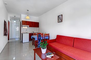 Aparthotel Artemis Apartments