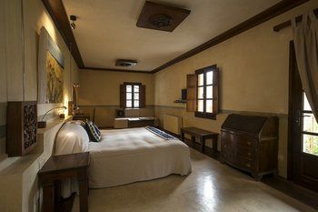 Katogi Averoff Hotel & Winery