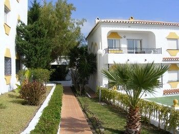 Aparthotel Apartamentos Tur�sticos Las Rosas De Capistrano