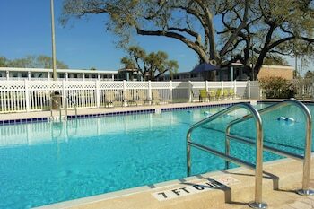 Motel Southern Oaks Inn
