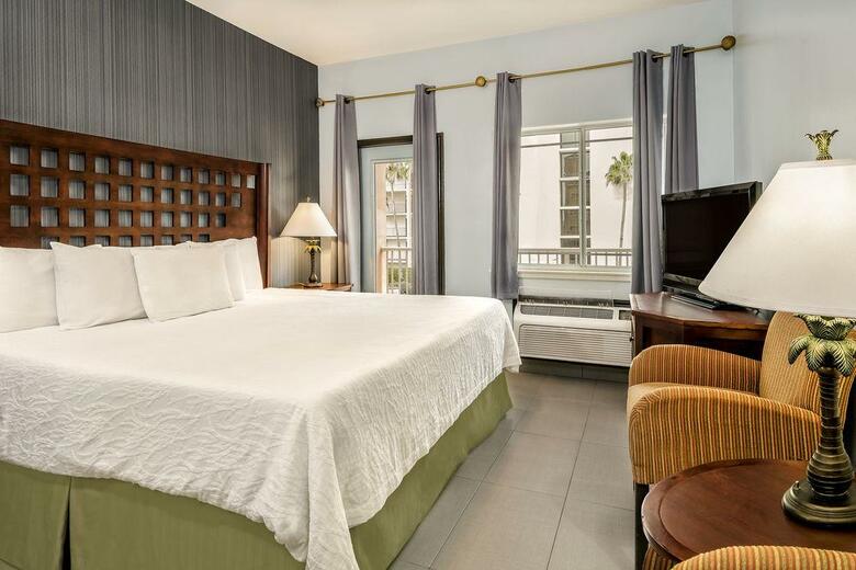 La Copa Inn Beach Hotel
