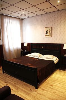 Albergue Basilica Hotel