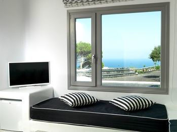 Hotel San Marino Suites