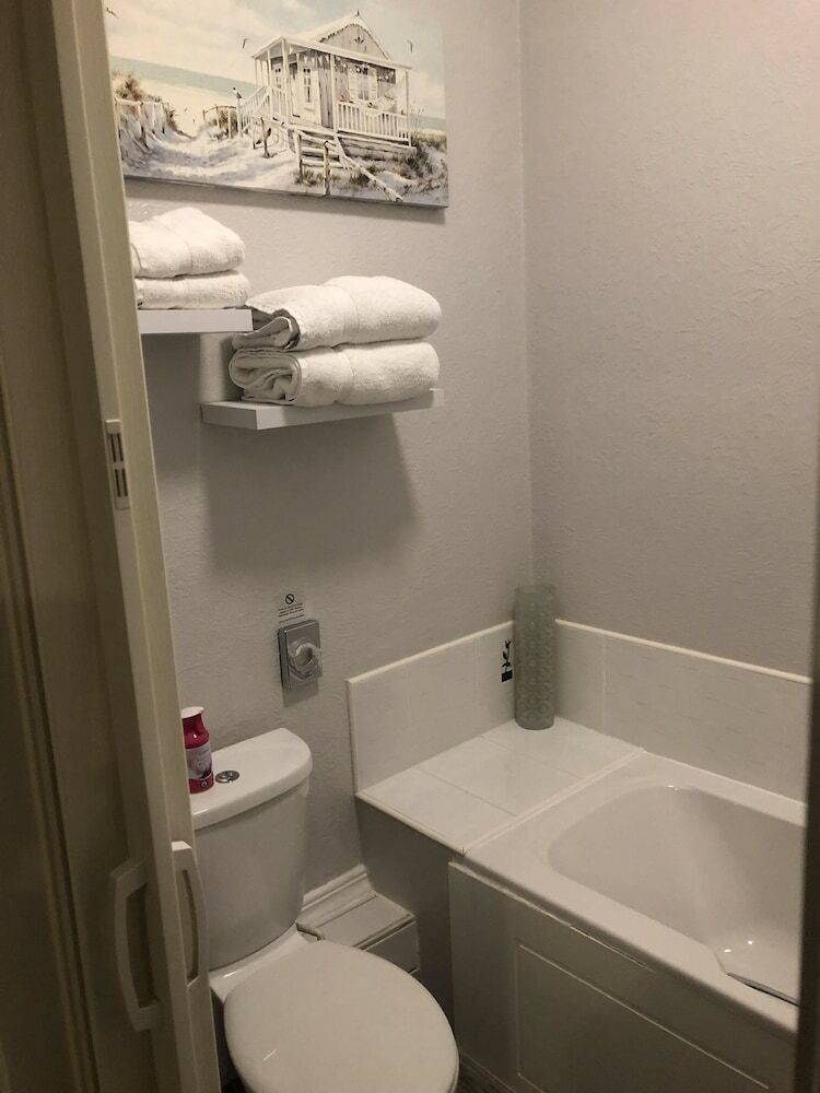 Hotel Ash Lodge - Guest House