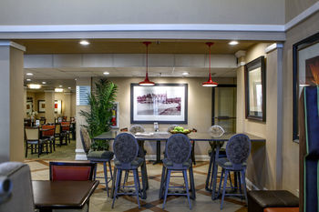 Holiday Inn Express Hotel  Suites Atlanta-emo