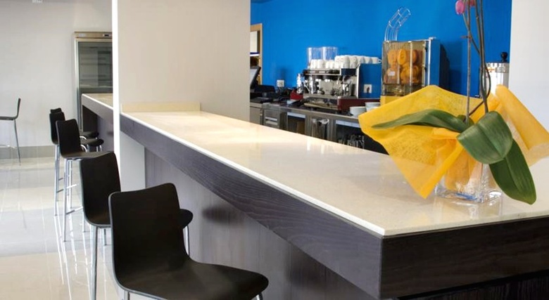 Aparthotel Compostela Suites