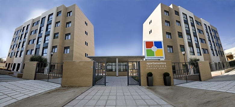 Aparthotel Compostela Suites