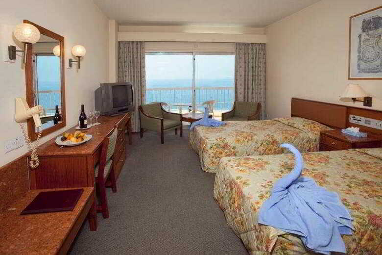 Poseidonia Beach Hotel
