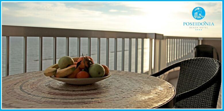 Poseidonia Beach Hotel