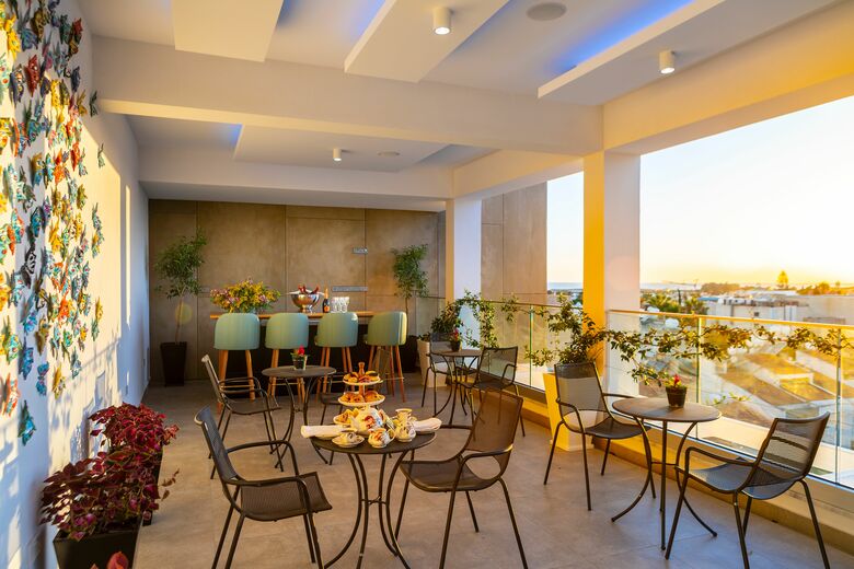 Anemi Hotel Apartments