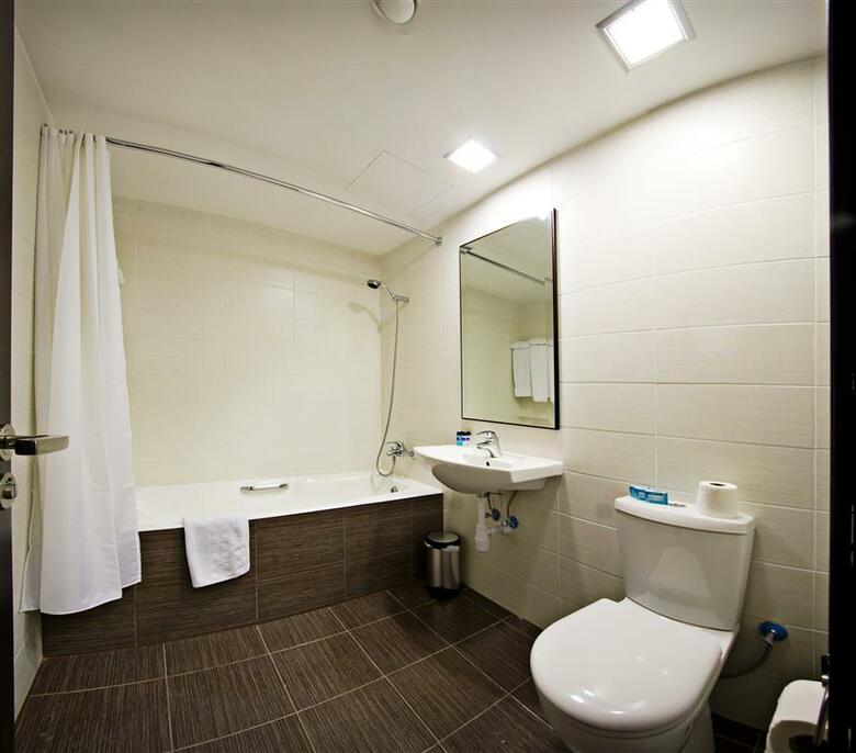 Livadhiotis City Hotel
