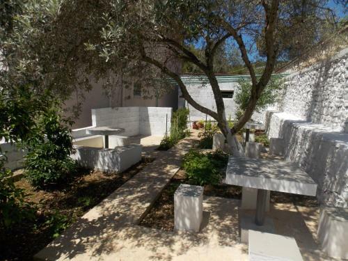 Hostal Guest House Vila Bega