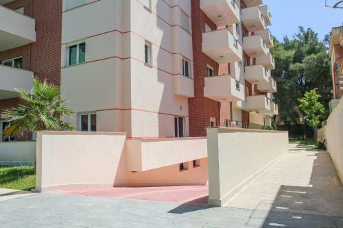 Luxury Apartments Golem