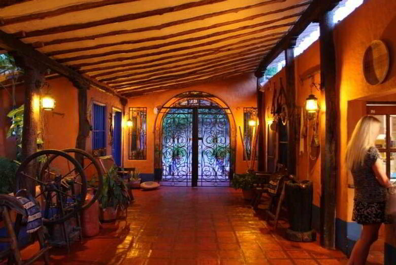 Hotel Costa Linda Beach
