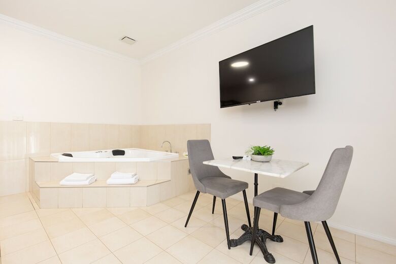Hotel Comfort Inn Deakin Palms