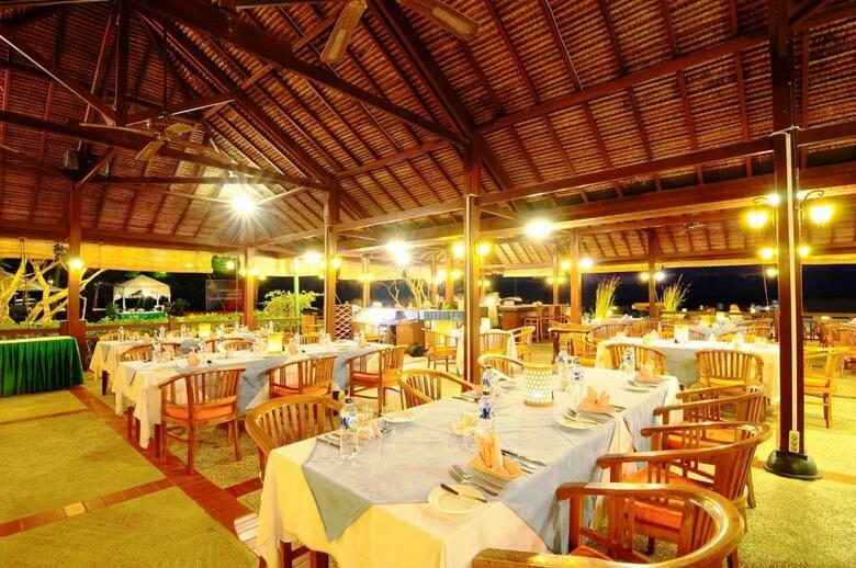 Hotel Merumatta Senggigi Lombok