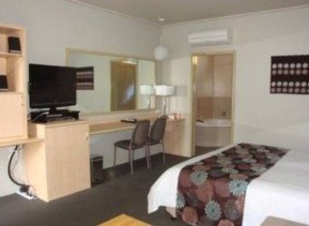 Hotel Comfort Inn And Suites Emmanuel