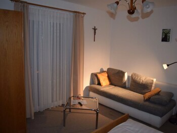 Hostal Pension Caf� Papke