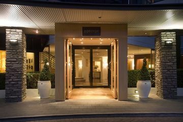 Hotel George (ejc. Premium)