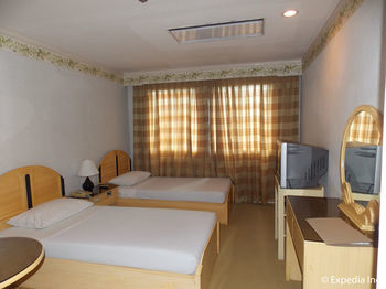 Hotel Holiday Plaza
